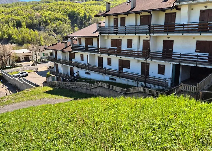 Le Ginestre Apartment *